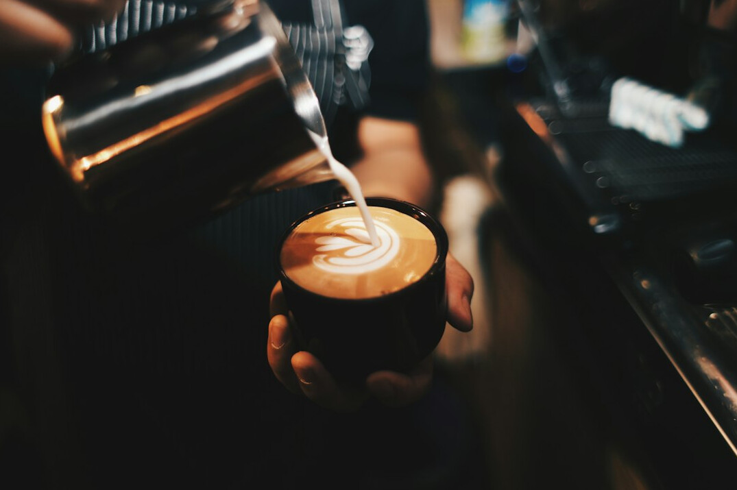 barista making latte art